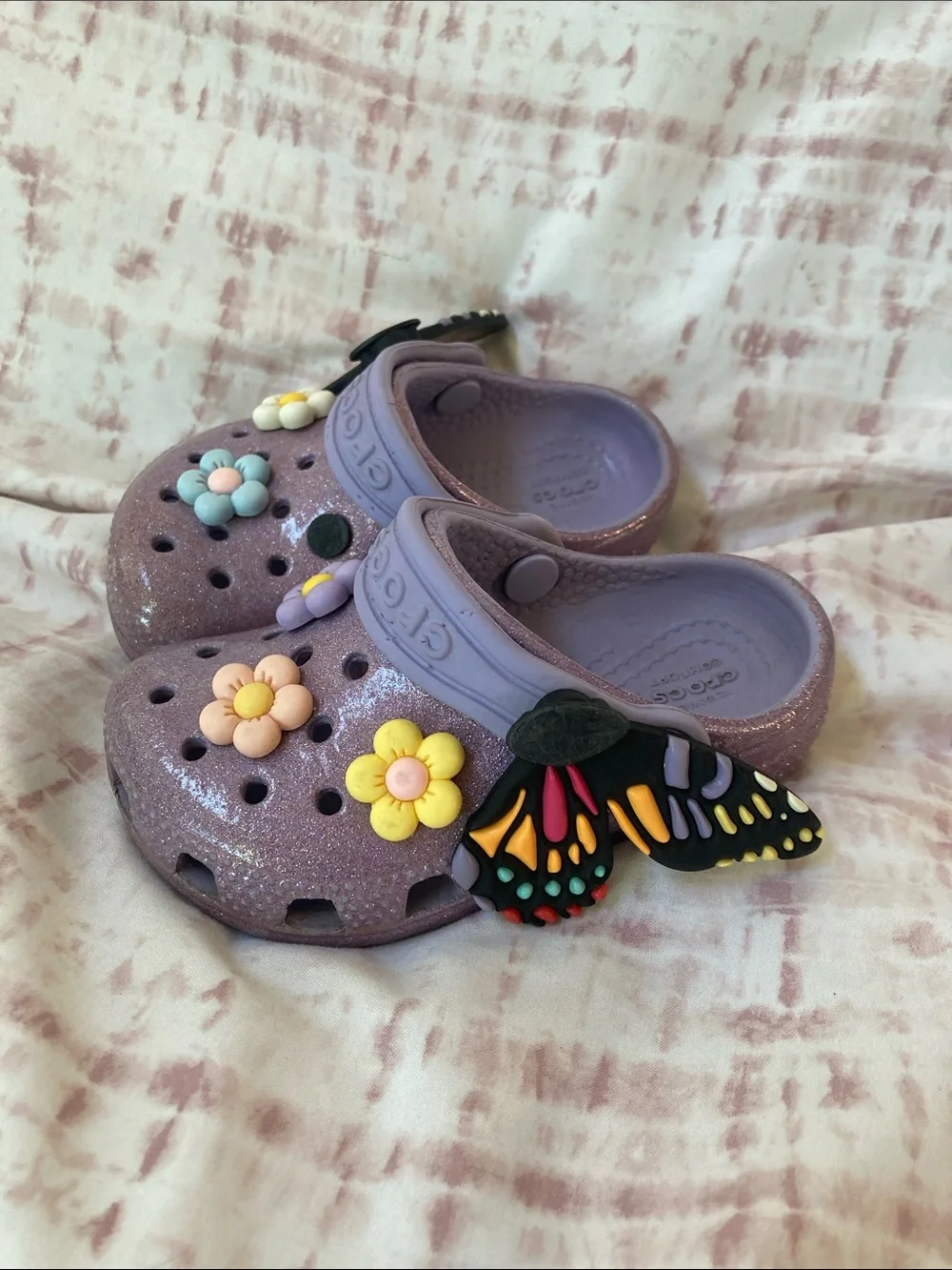 CROCS preowned some